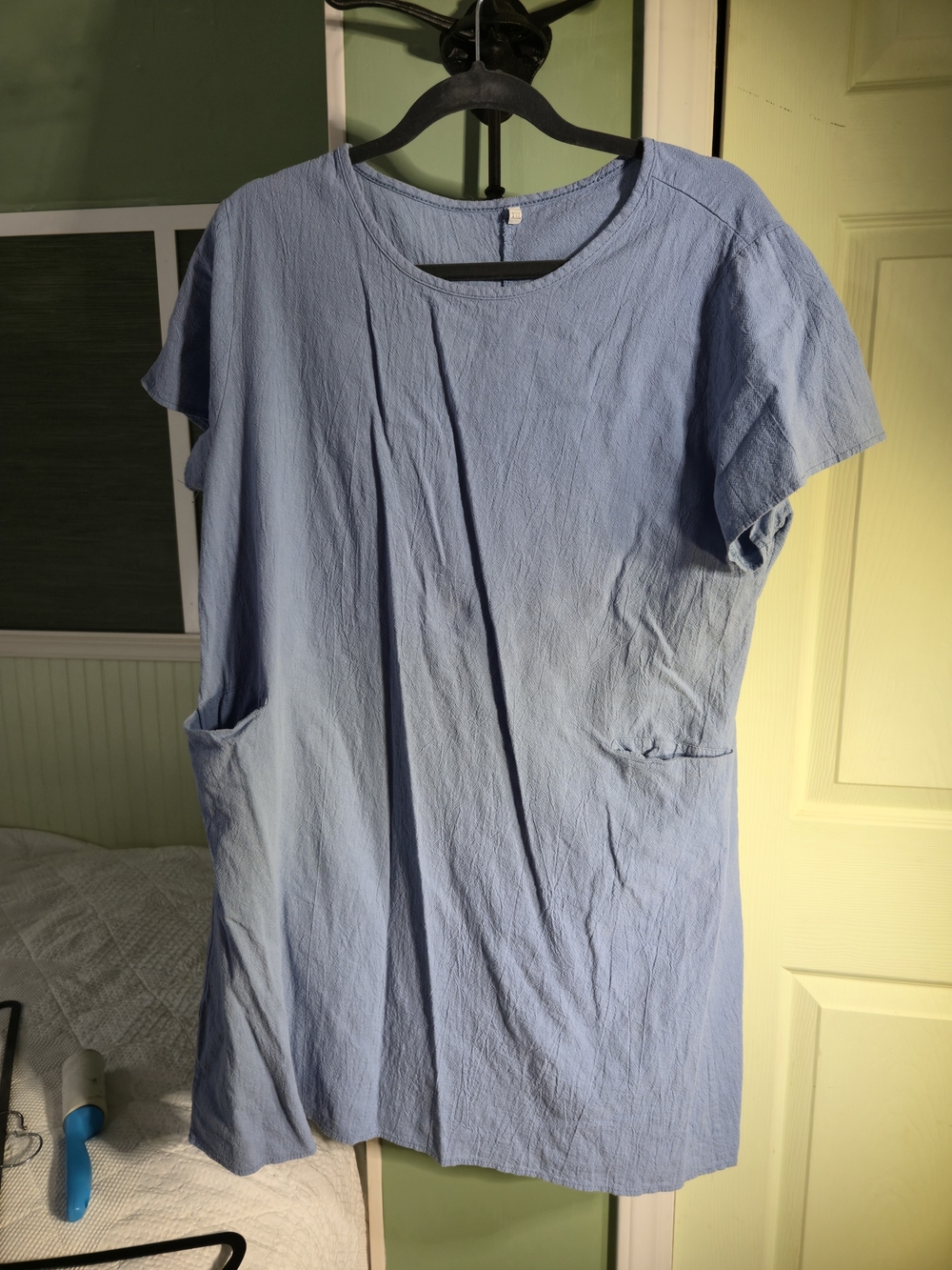 Light Blue Women's Short-Sleeve Pocket Tunic